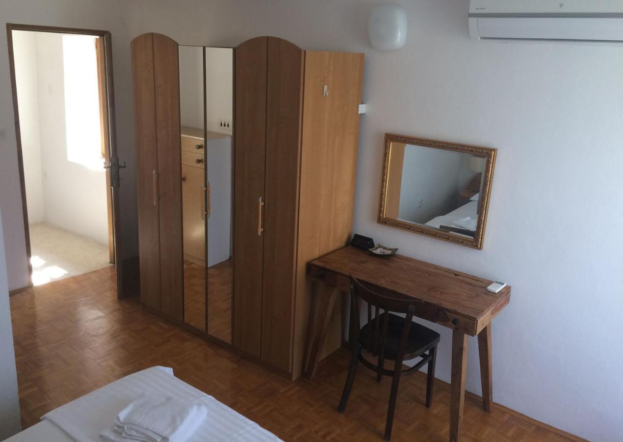 Authentico Deluxe Stari Grad Villa Stari Grad  Eksteriør bilde